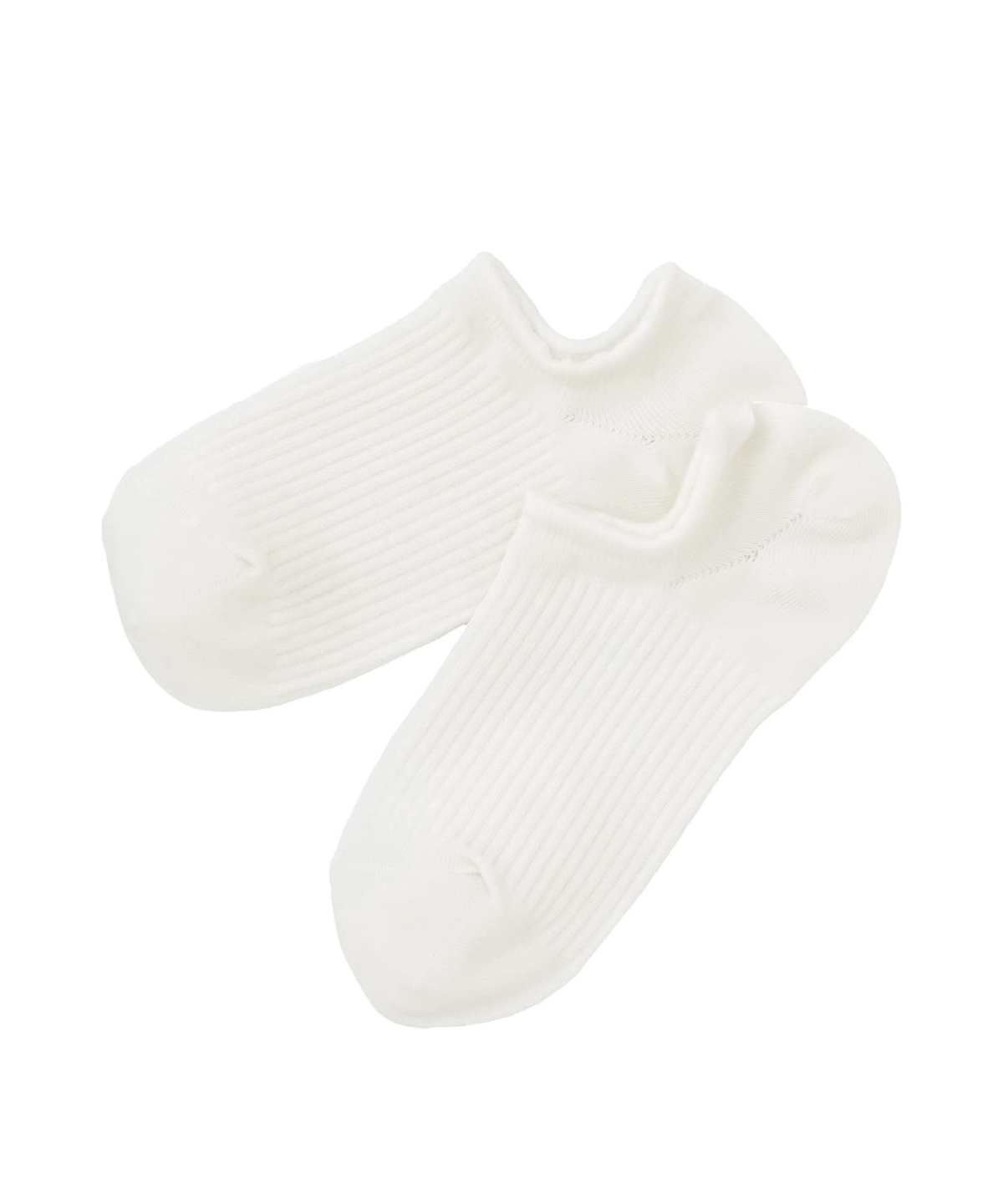 這款襪子使用了特殊的「撥水加工紗線」，即使外面的鞋子濕透了，它也能幫你把水分擋住，讓雙腳維持乾爽，徹底告別雨天最討厭的悶濕黏膩感。