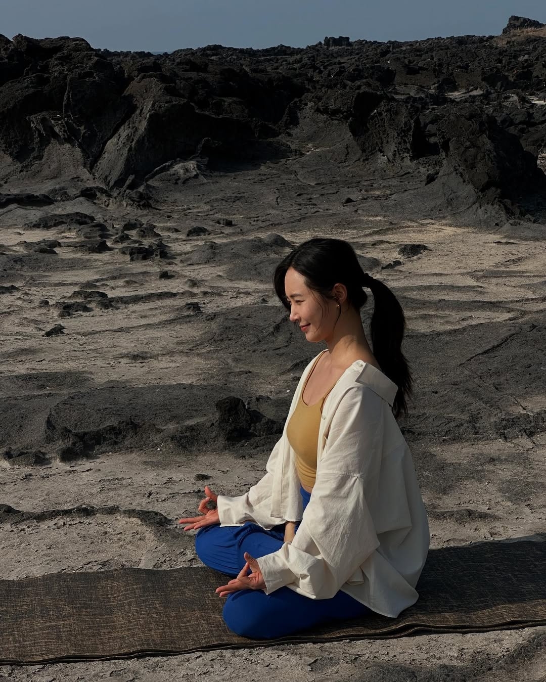 當生活節奏過快，透過正念練習或靜觀，有助於穩定情緒，應對外界的壓力。