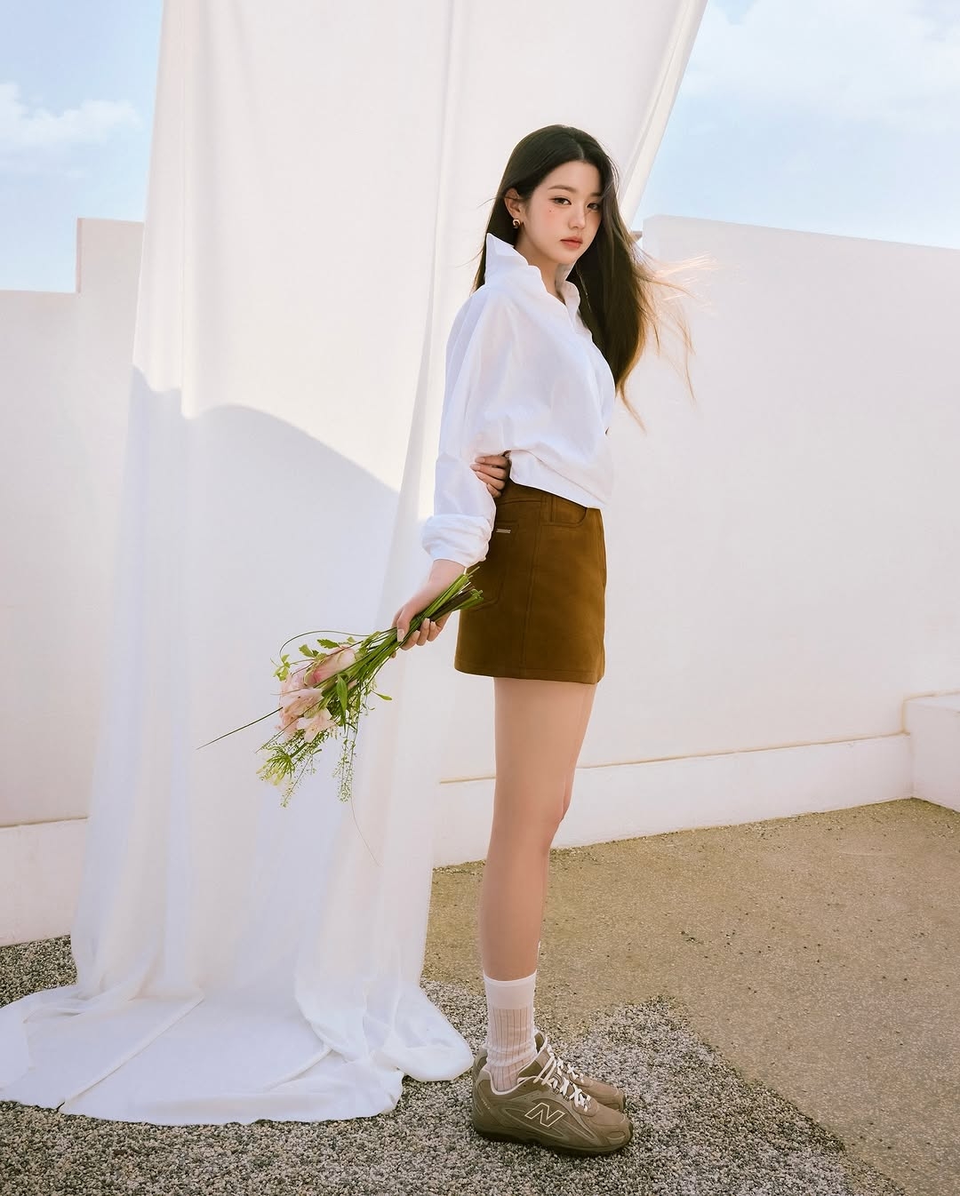 230 指的是腳長 230mm、也就是 23cm，不是歐碼或美碼，一般約對應 EU 36、女鞋 US 5.5～6，但實際還是要看品牌版型。