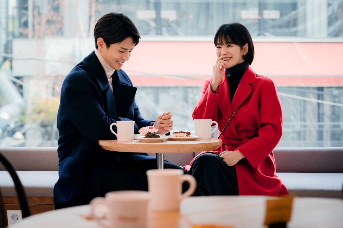 聊天沒話題時，可以先從生活小情緒、童年回憶和近期期待這類輕鬆又有延伸空間的話題開始，讓對話更自然展開。