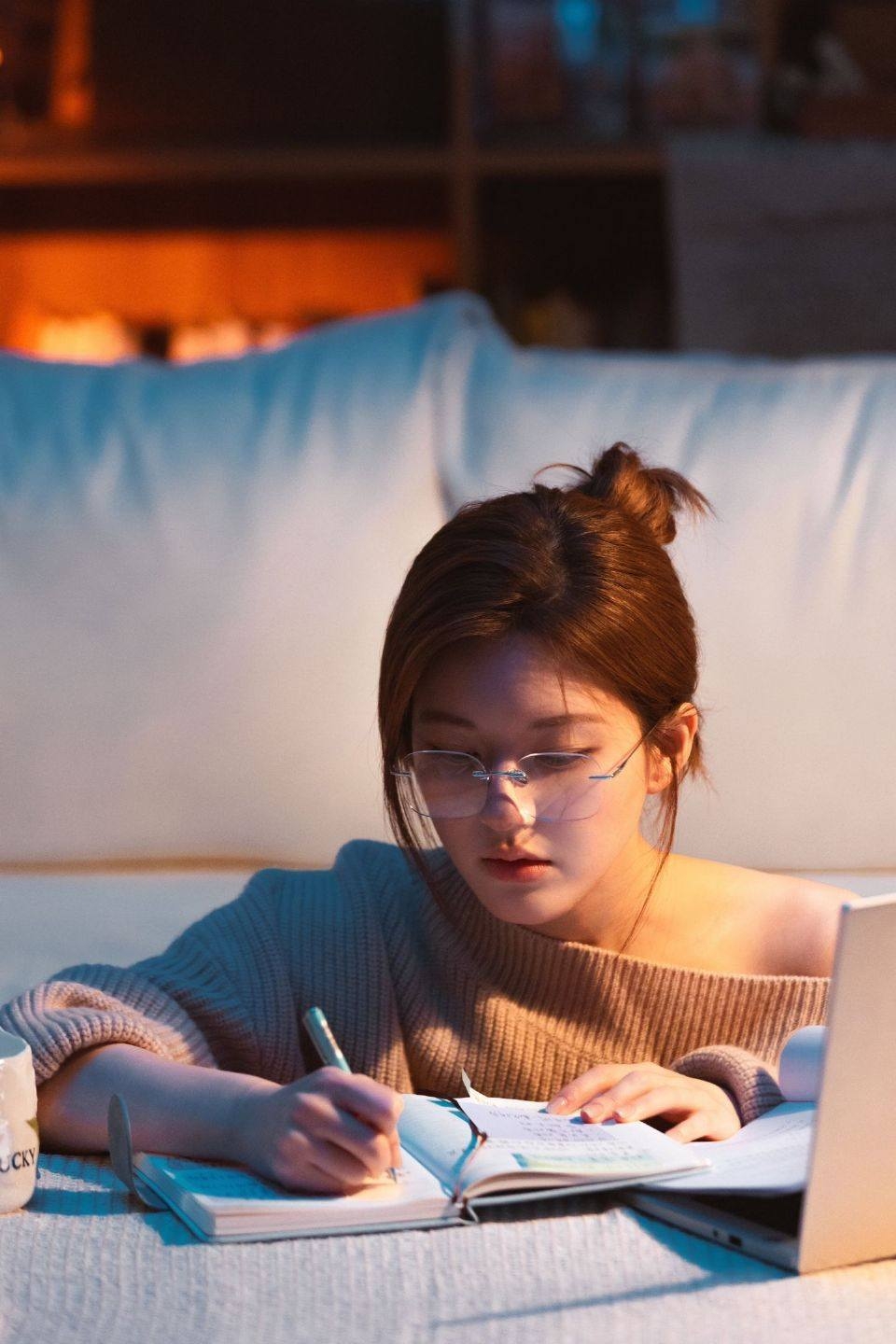 看到 3333 時，可以先回到當下整理情緒、坦白表達感受，再把想法寫下來並從最簡單的一步開始行動。