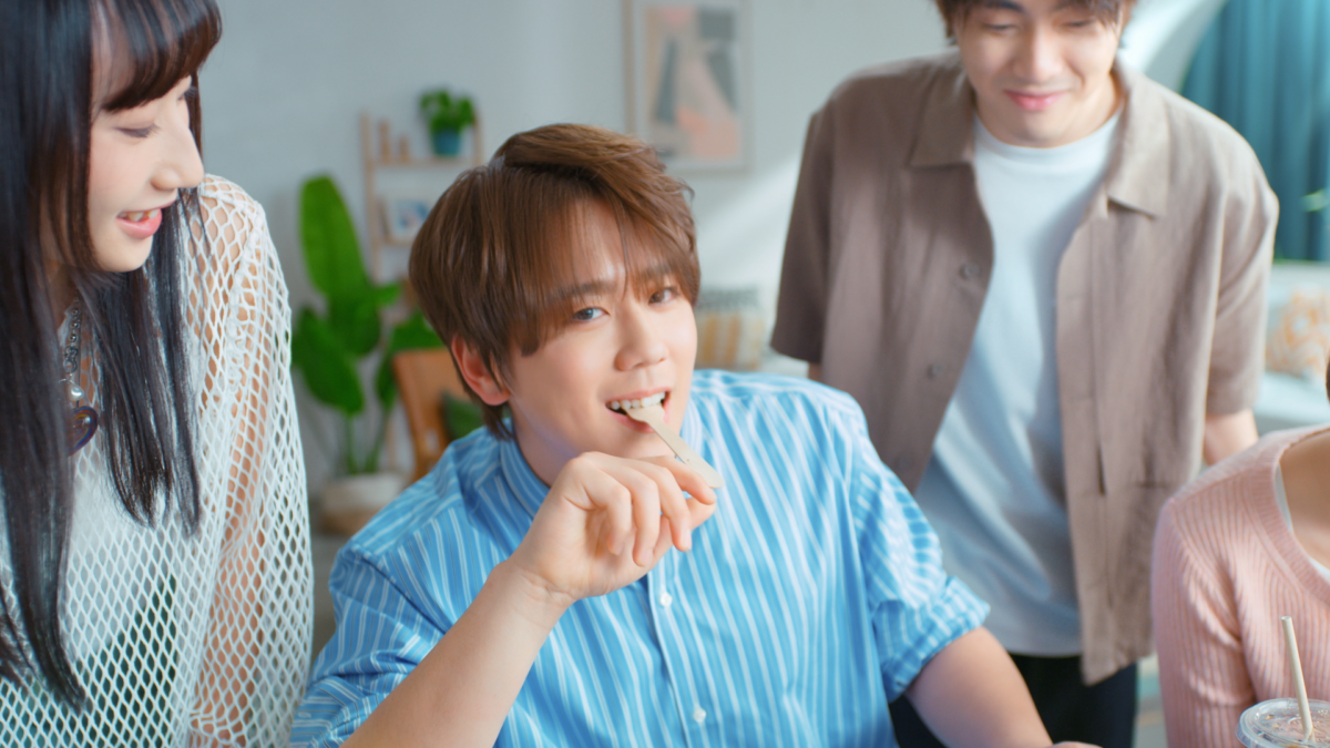 全亮白極緻酵素牙膏7日可以煥白牙齒²，讓姜濤無顧慮，放心展現自信笑容。