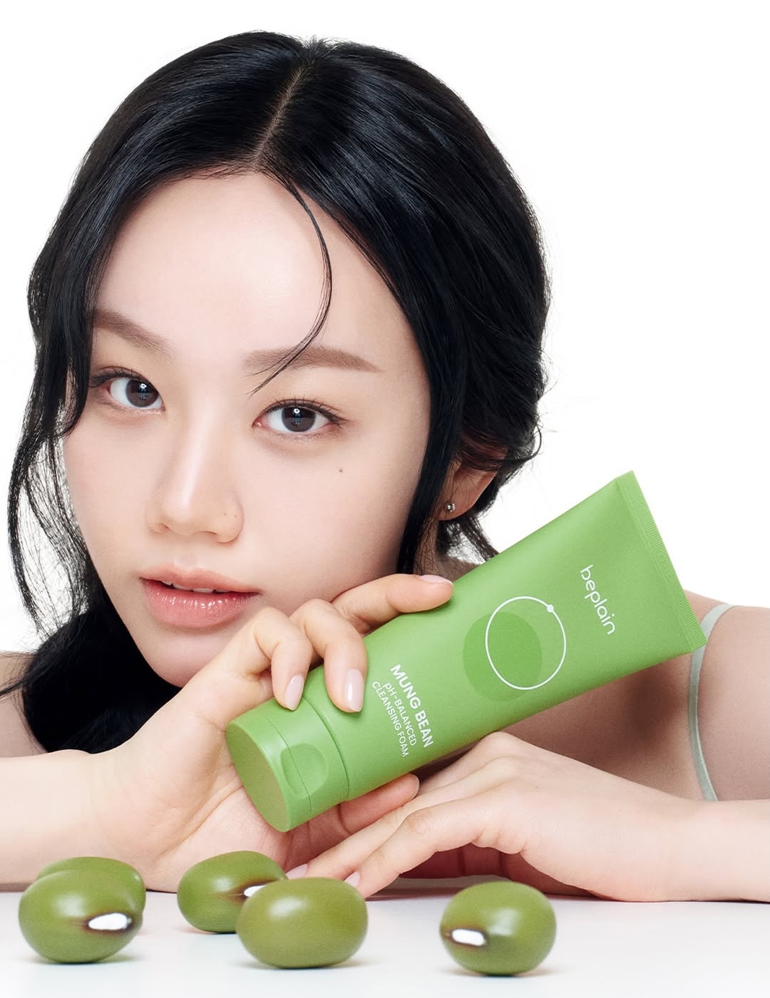 beplain 弱酸性綠豆洗面奶受歡迎，主要因為它清潔後膚感清爽又不易過度緊繃，很適合作為日常穩定使用的溫和清潔產品。