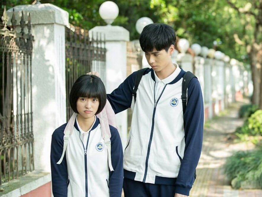 男生之所以選擇「捉弄」而不是「直接讚美」，很大程度上源於一種情感補償心理。