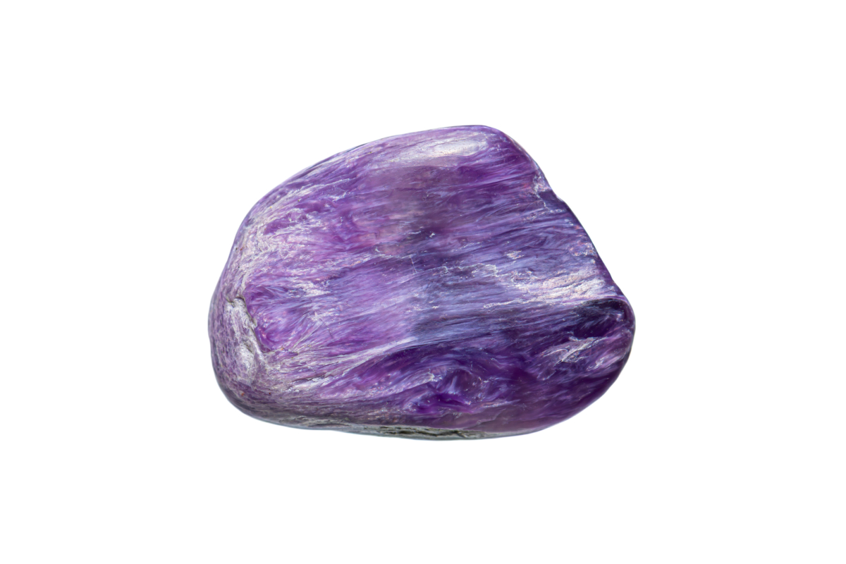 紫龍晶（Charoite）是一種產自俄羅斯西伯利亞地區、極為罕見且珍貴的礦石。