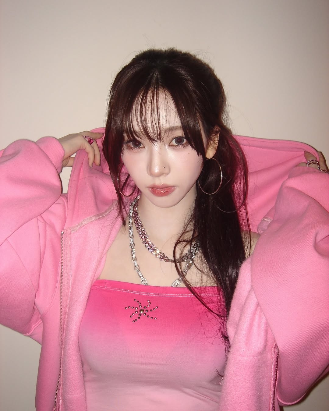 很多新手只知道閃亮亮的高光，其實現在美妝界更流行「雙重高光法」！