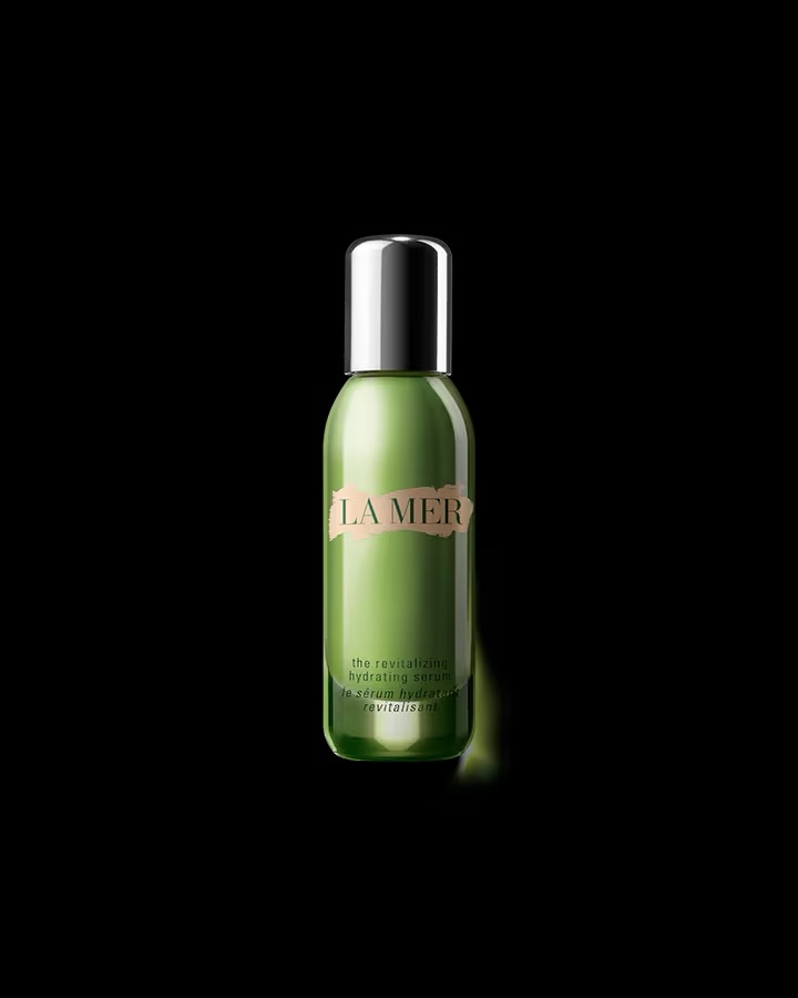 La Mer 賦活保濕精華是一款高效保濕型精華，主打輕盈質地與深層修護效果。