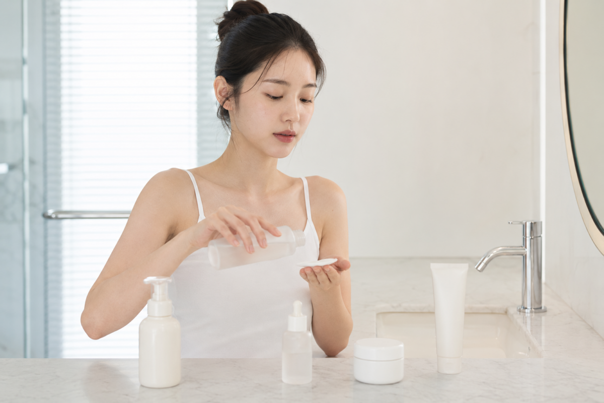潮濕悶熱天氣下,薏仁化妝水以清爽水感成為日常保濕護膚選擇。
