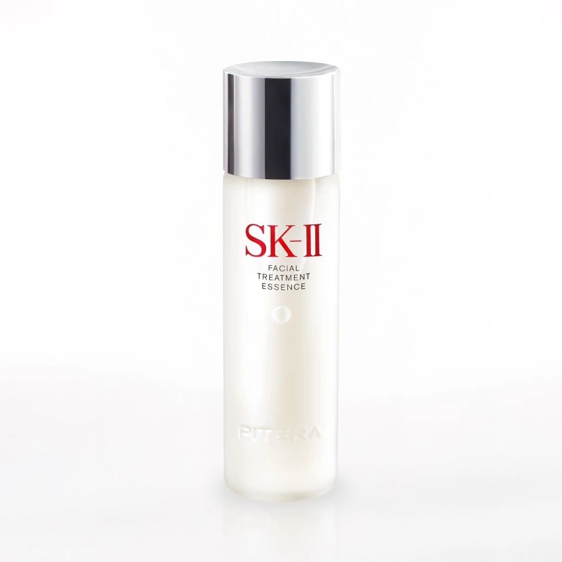 SK-II 神仙水精華（青春露）是許多人熟悉的經典保養產品，主打提升肌膚細緻度、透亮感與穩定度。