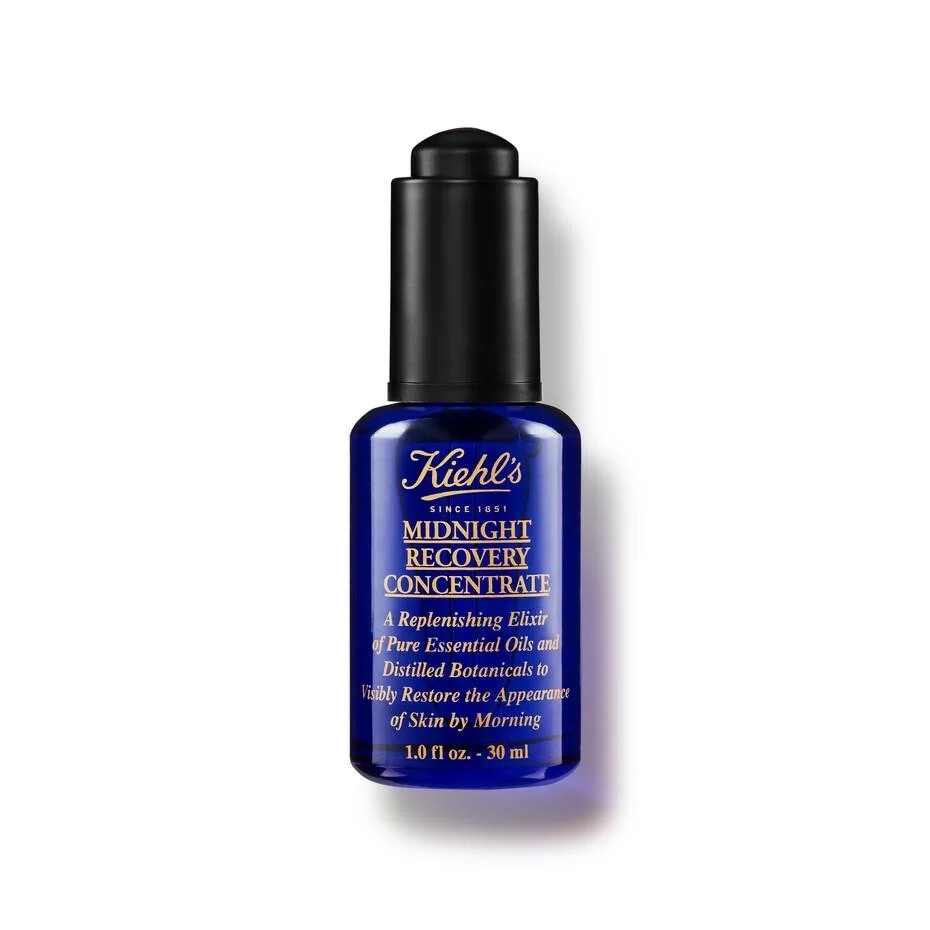 Kiehl's 深夜奇蹟修復精華以植物油與滋養修護概念為主，適合晚上使用，幫助改善乾燥肌膚的柔嫩度。
