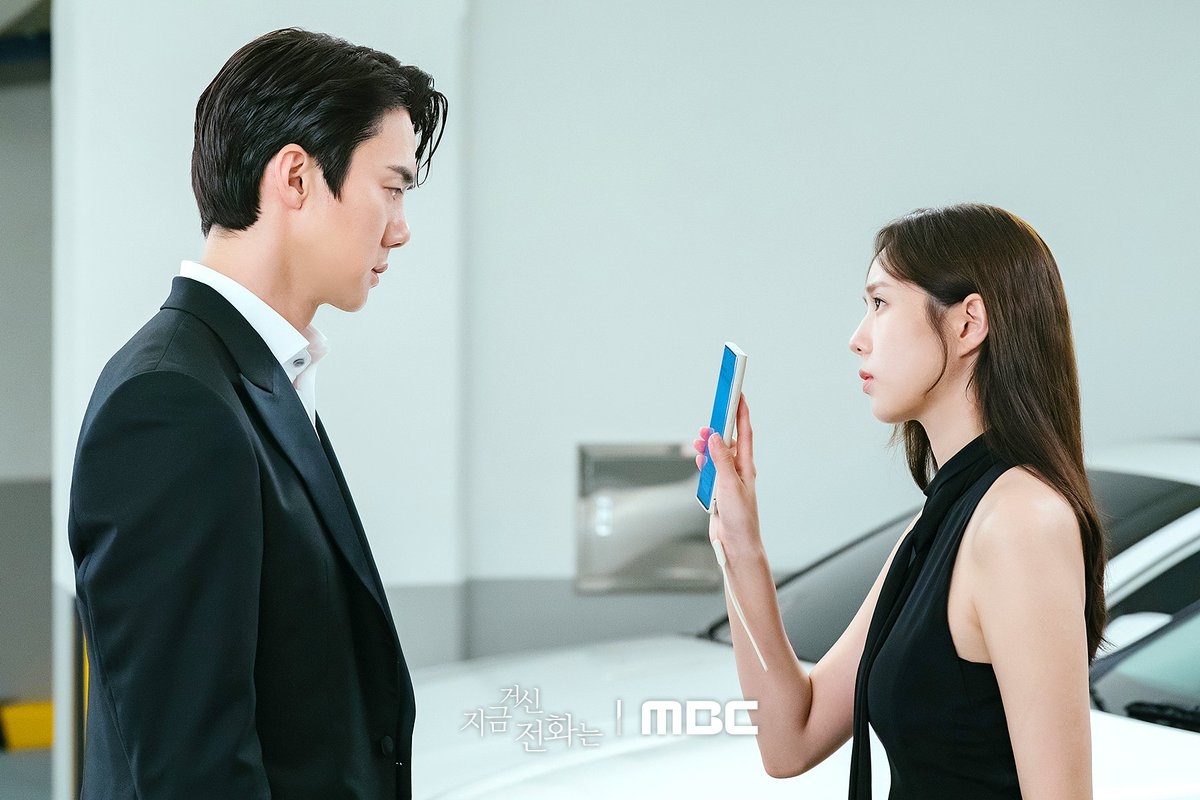 男人分手後不聯絡，女生是否主動找他應看分手情況、聯絡界線及目的，若對方已明確拒絕聯絡便不宜反覆追問。