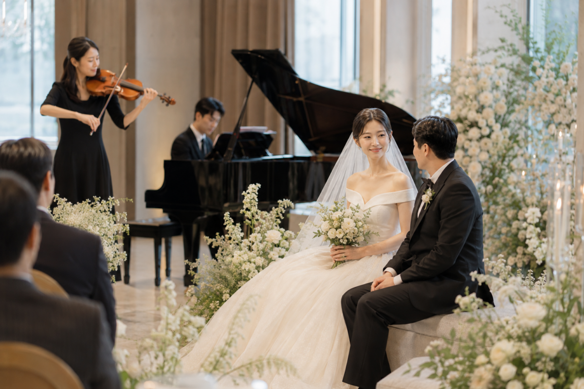 婚禮樂隊可按婚禮規模、場地和預算選擇不同演出編制，並比播放預設歌單更能靈活配合新人進場、司儀發言及流程變動。