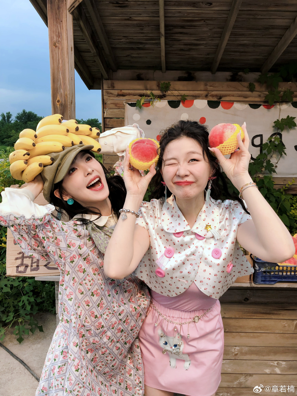 朋友／閨蜜IG Story文案可以用聚會、合照或損友短句，記錄見面聊天、玩笑和開心時刻。