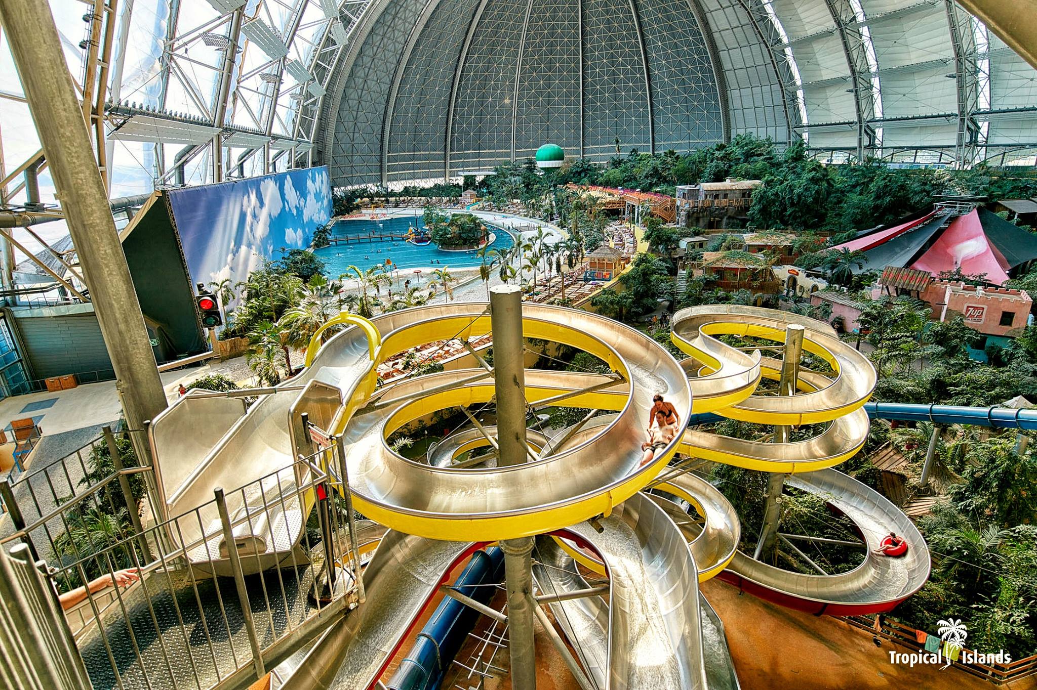 11891868_844012648968299_6457120092485661781_o