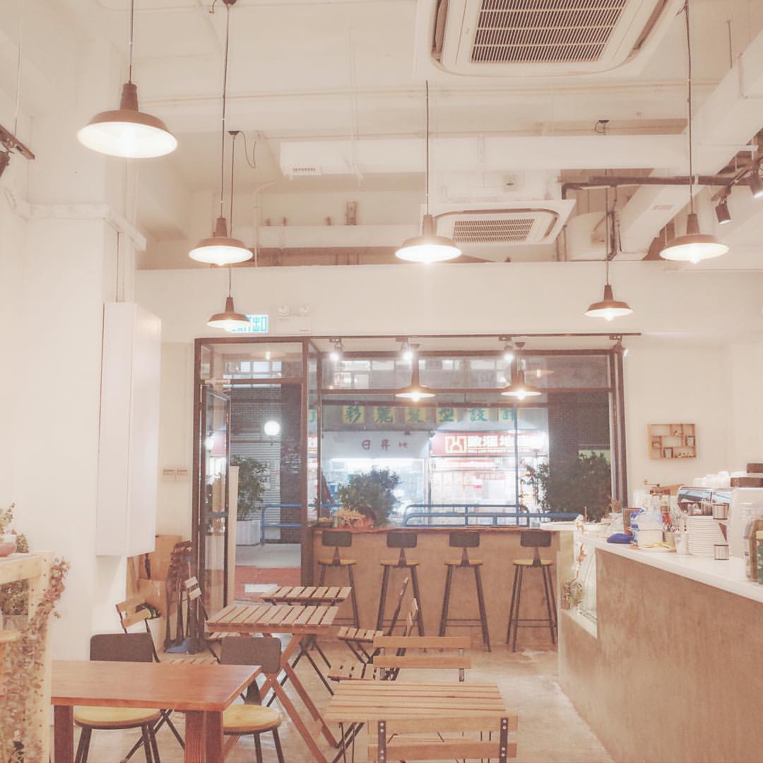 Cozy Cafe