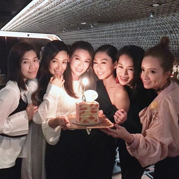 胡定欣Instagram