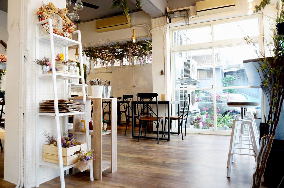 伍伍零Facebook專頁