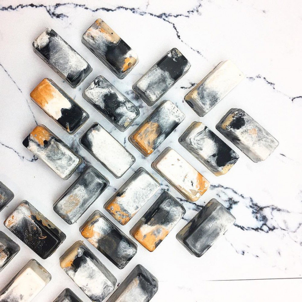 Yellow Lemon Facebook專頁