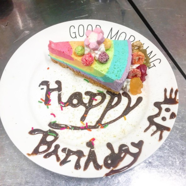 Rainbow.Holiday Cafe & Bar Official Facebook Page