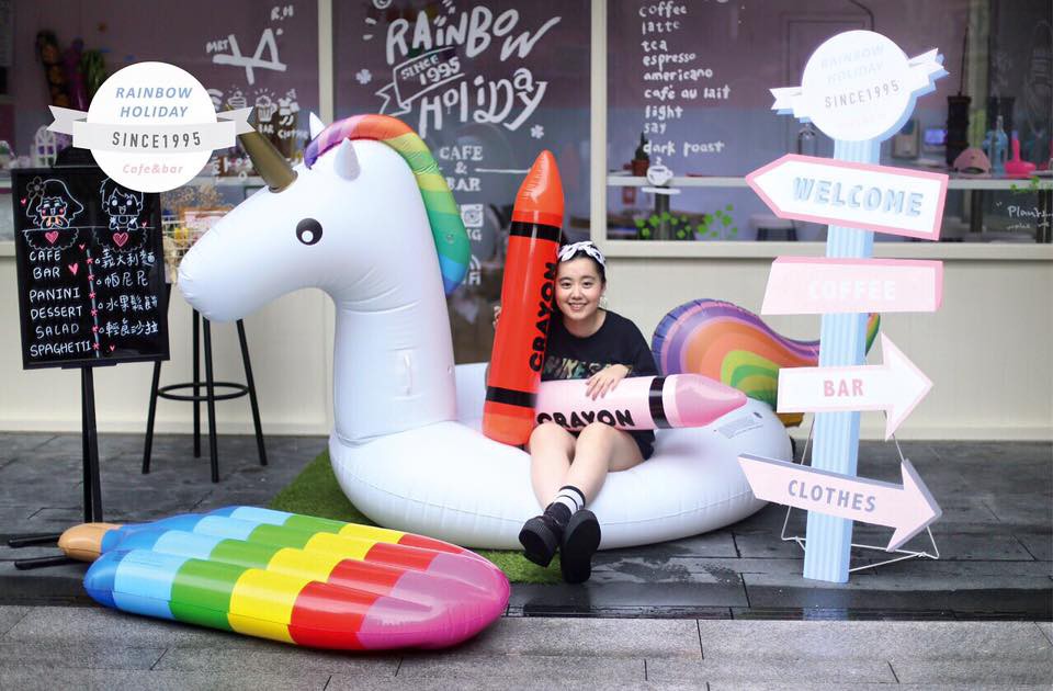 Rainbow.Holiday Cafe & Bar Official Facebook Page