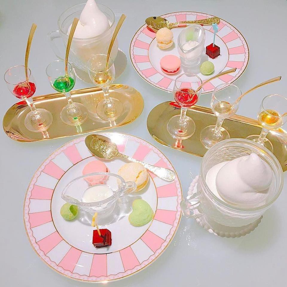 MiLKs-ミルクス Official Facebook