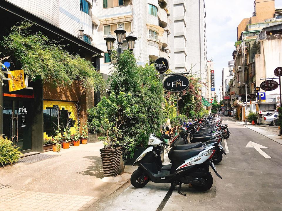 棧F.M.L Cafe Facebook專頁