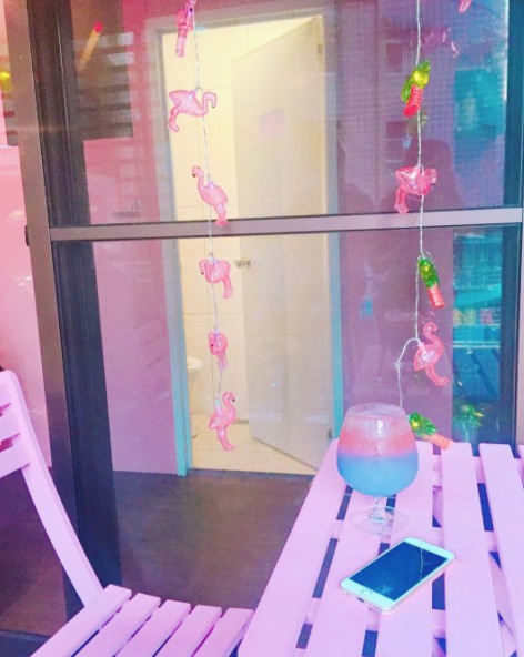 Rainbow.Holiday Cafe & Bar Official Facebook Page