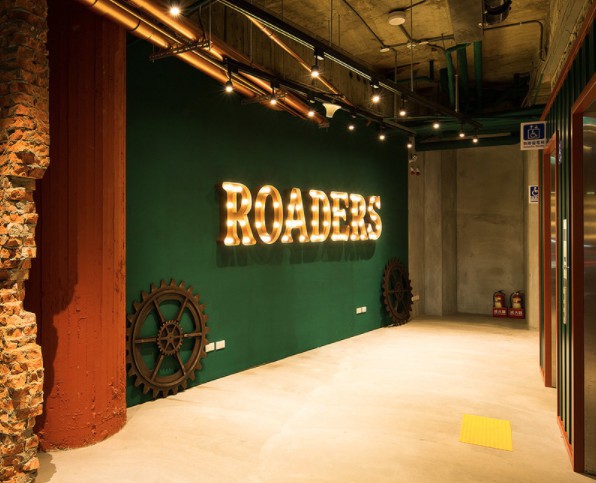 Roaders Hotel官網
