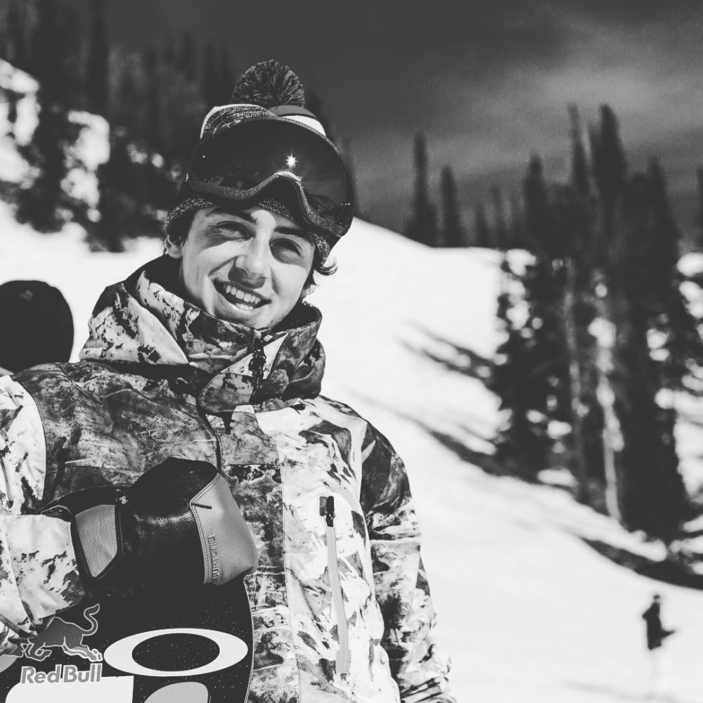 12748491_1078259735587386_576733078_n