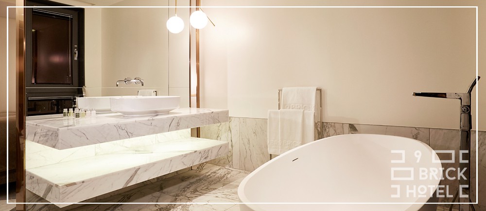 Nine Brick Hotel官網