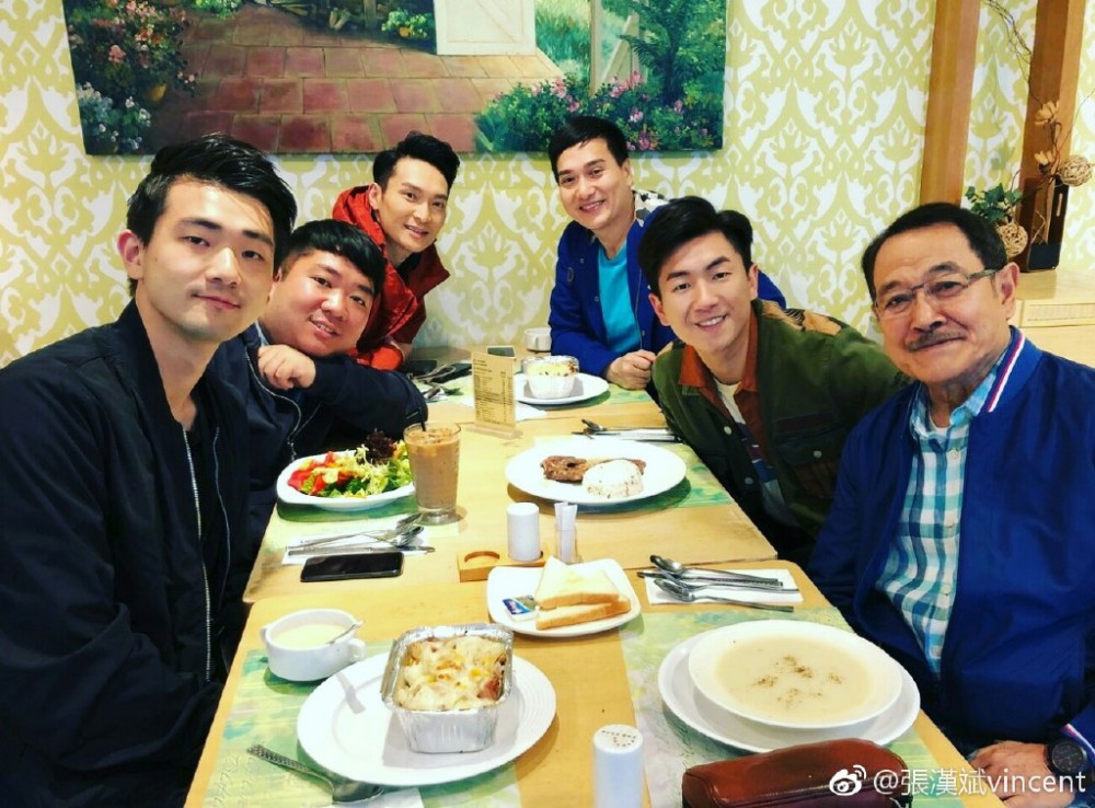 張漢斌vincent@微博