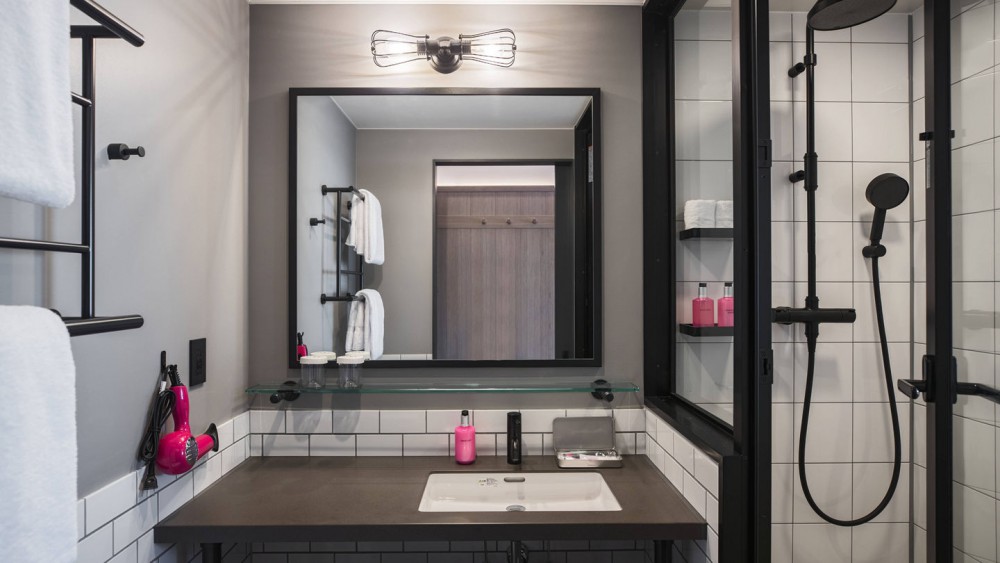 Moxy Tokyo Kinshicho