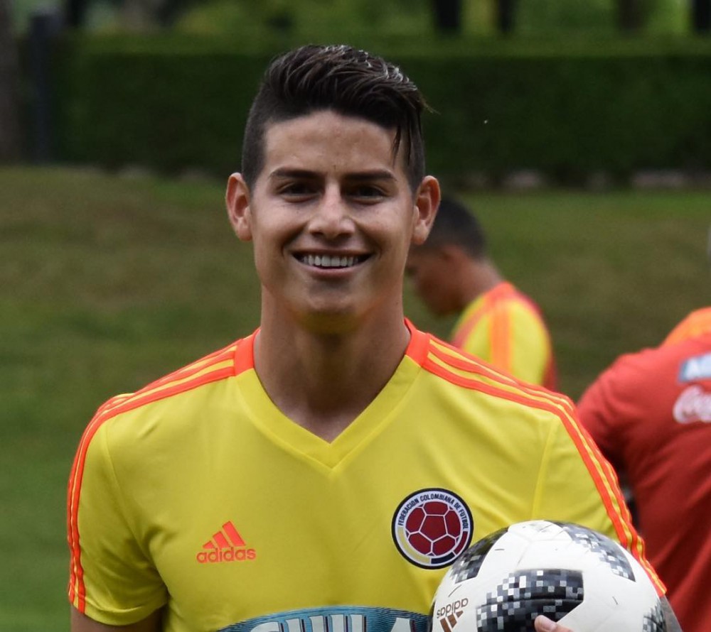 jamesrodriguez10@IG 