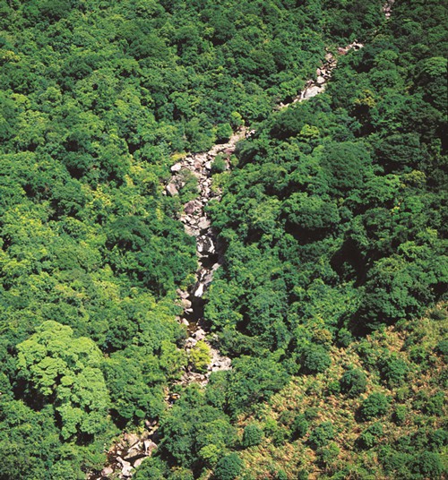 城門 大城石澗
