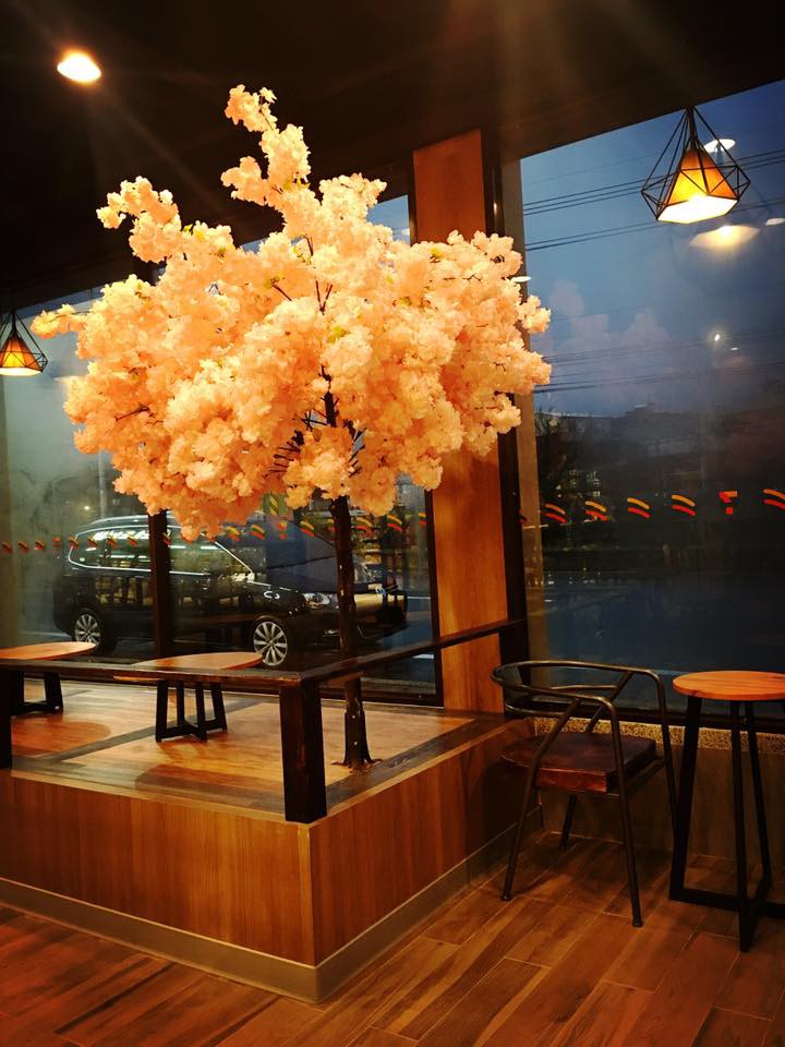 7-11 騰達門市櫻花鐵道風 facebook