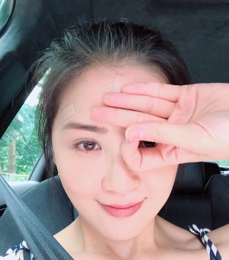 蔡卓妍 Facebook