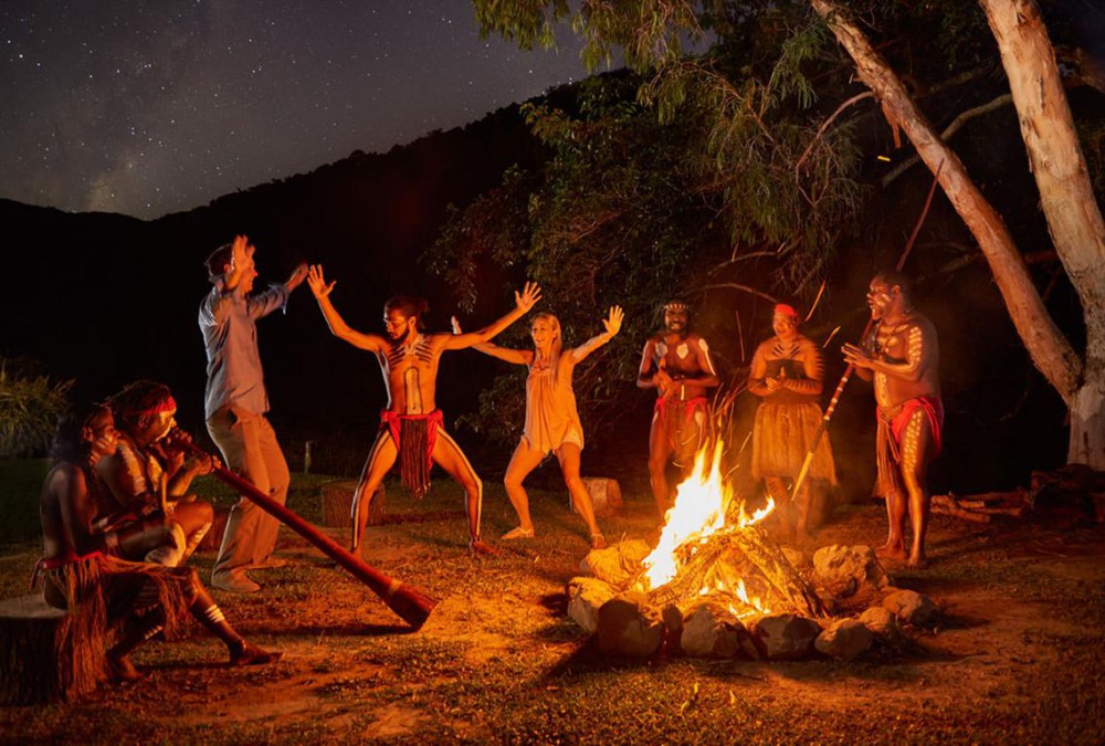 campfire-dancing