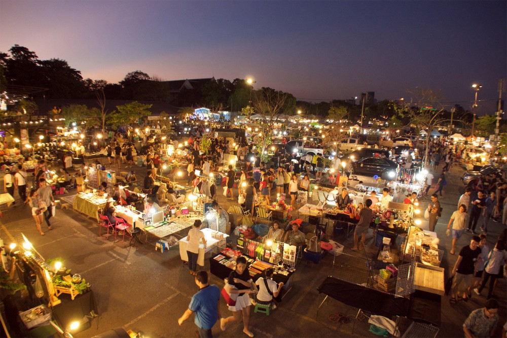 https://shopjj.co/travelmag/chatuchak/jj-green-night-market/