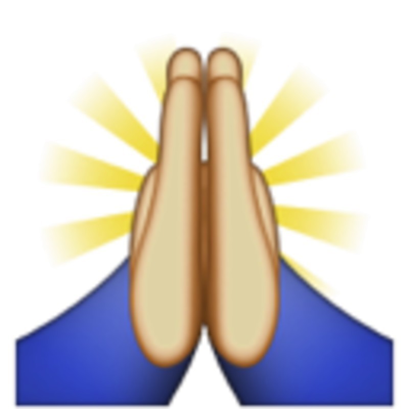 style-blogs-the-gq-eye-praying-hands-emoji-128
