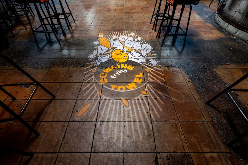 A 1933 GROUP - Highland Park Bowl