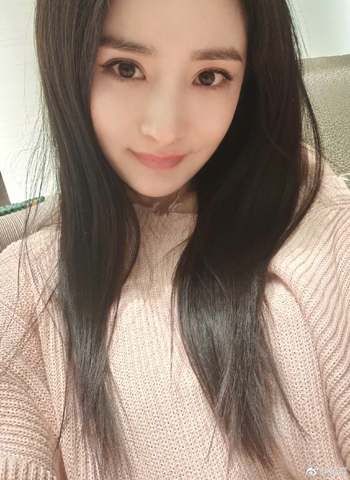 微博@楊冪