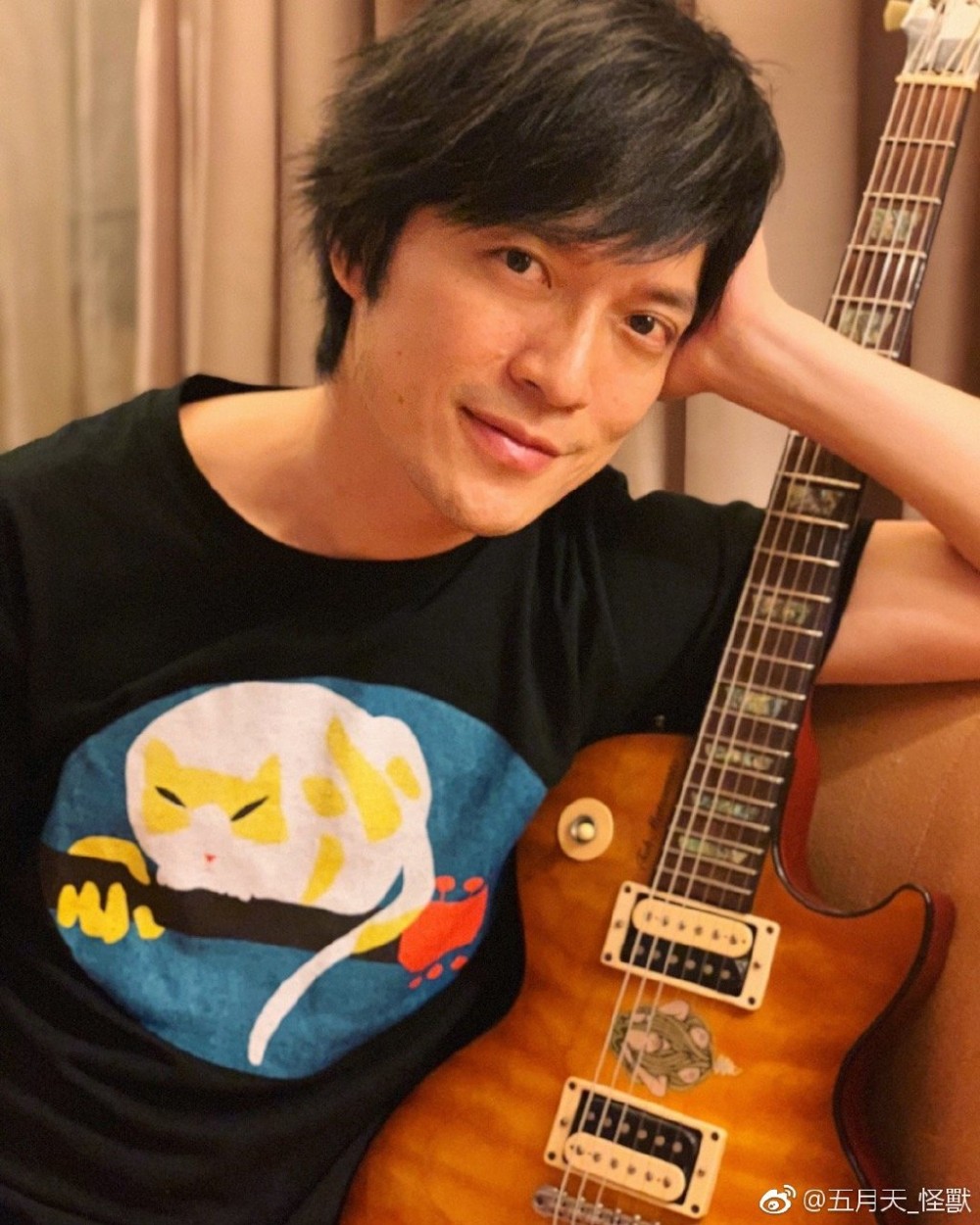 微博@五月天_怪獸