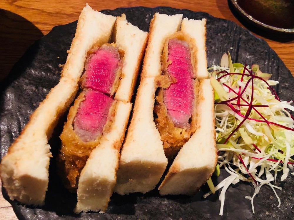 monica5424@Instagram 