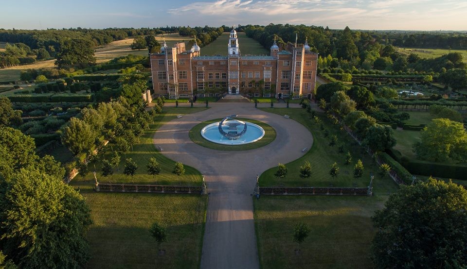 Hatfield House@Facebook