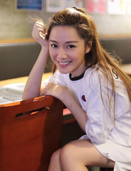 湯洛雯 IG