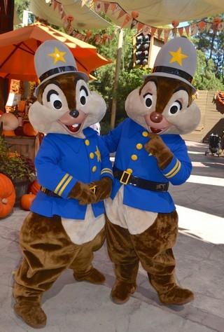 Facebook @DisneyChipNDale