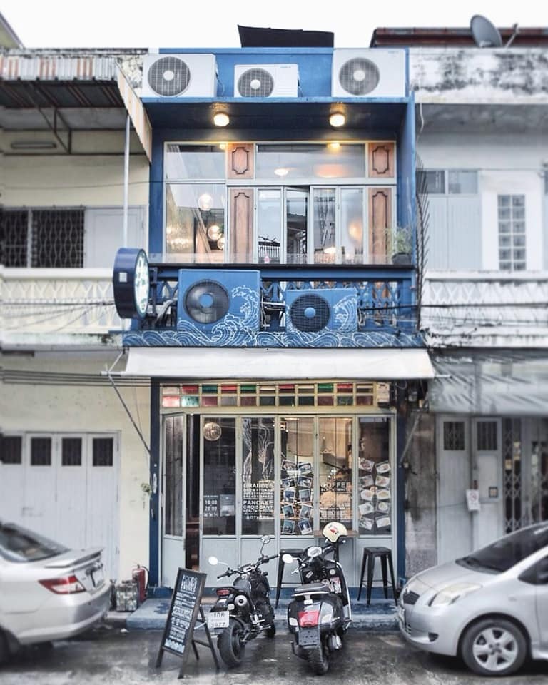 Blue Whale Maharaj-Wat Pho.@Facebook