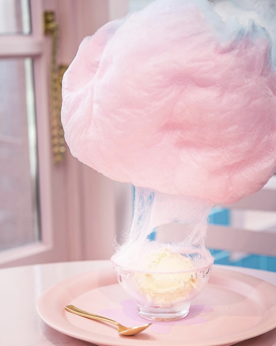 Pinkpoolcafe