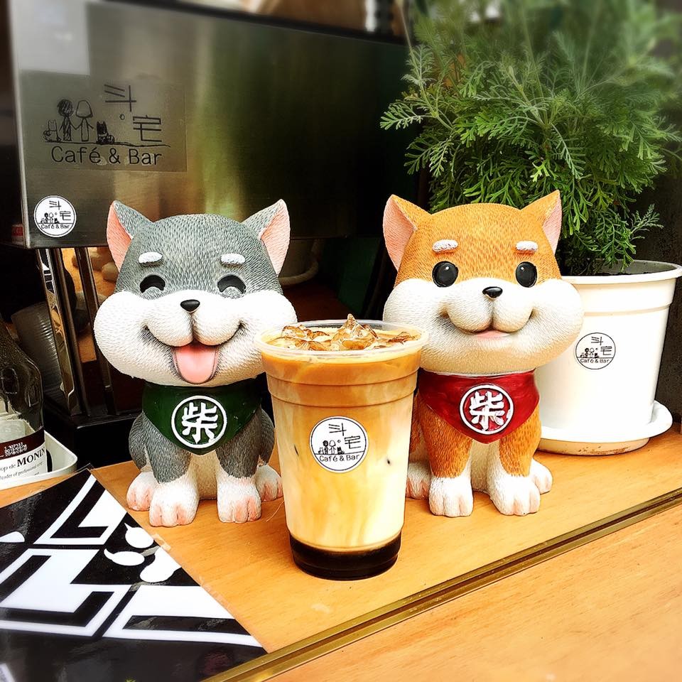 斗。宅商社Café & Bar