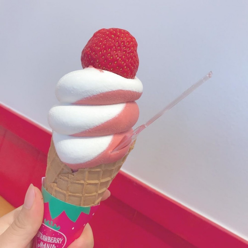 STRAWBERRYMANIA